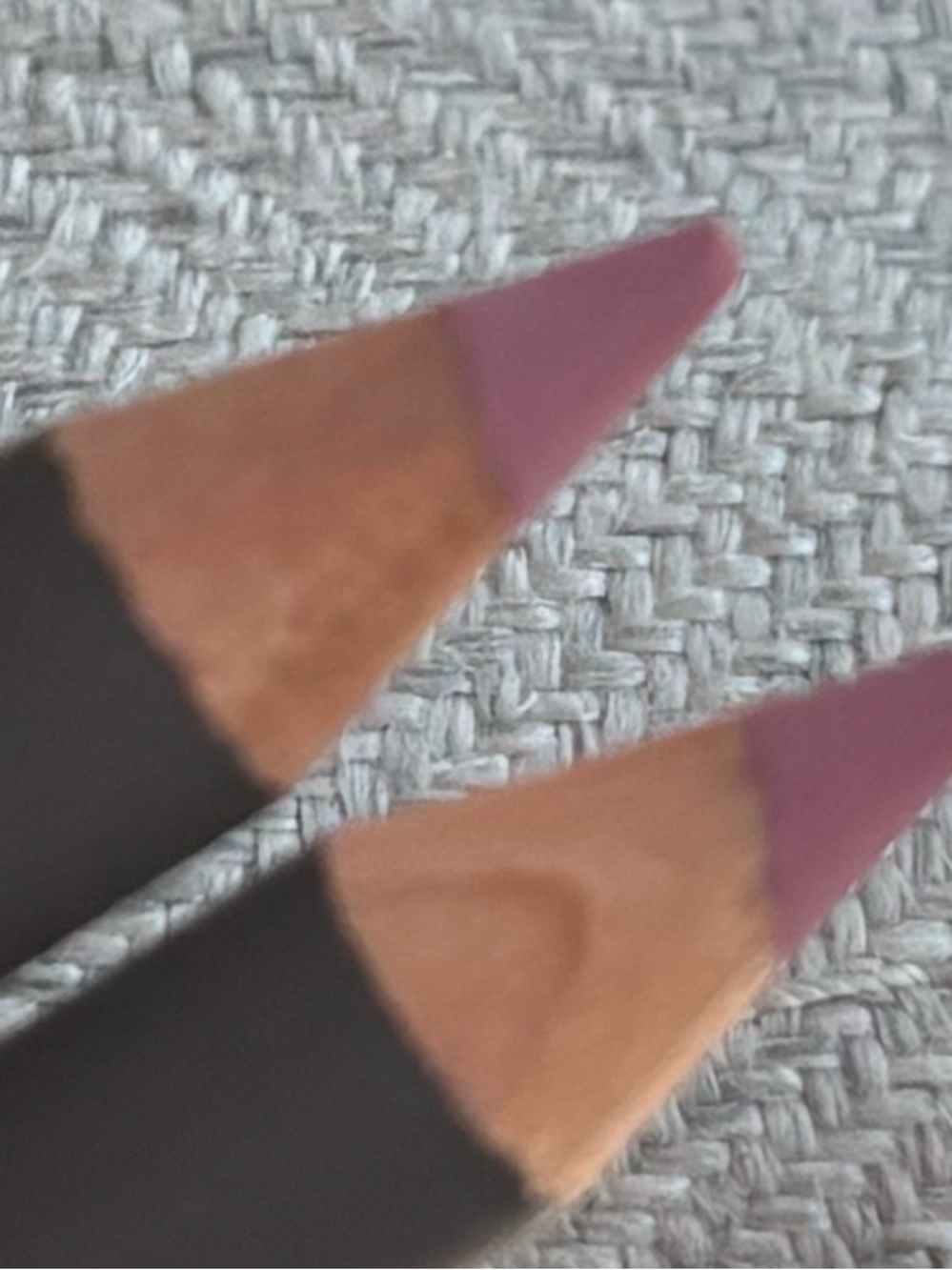 2 MAC Lip Liner Duo in Edge to Edge Shade - Picture 4 of 5
